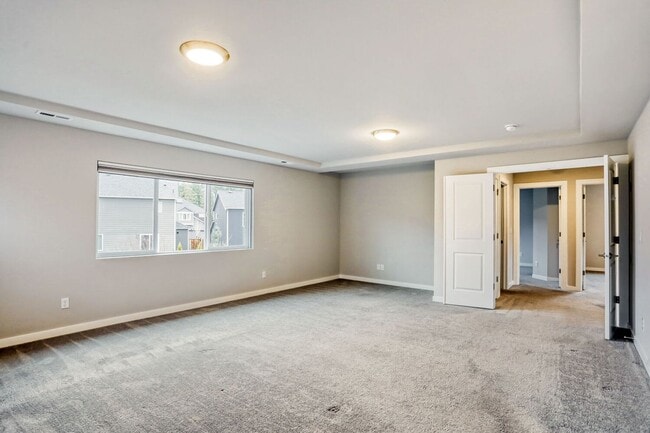 Building Photo - Stunning 4bed/2.5bath Home with High-End Upgrades in Snohomish WA!