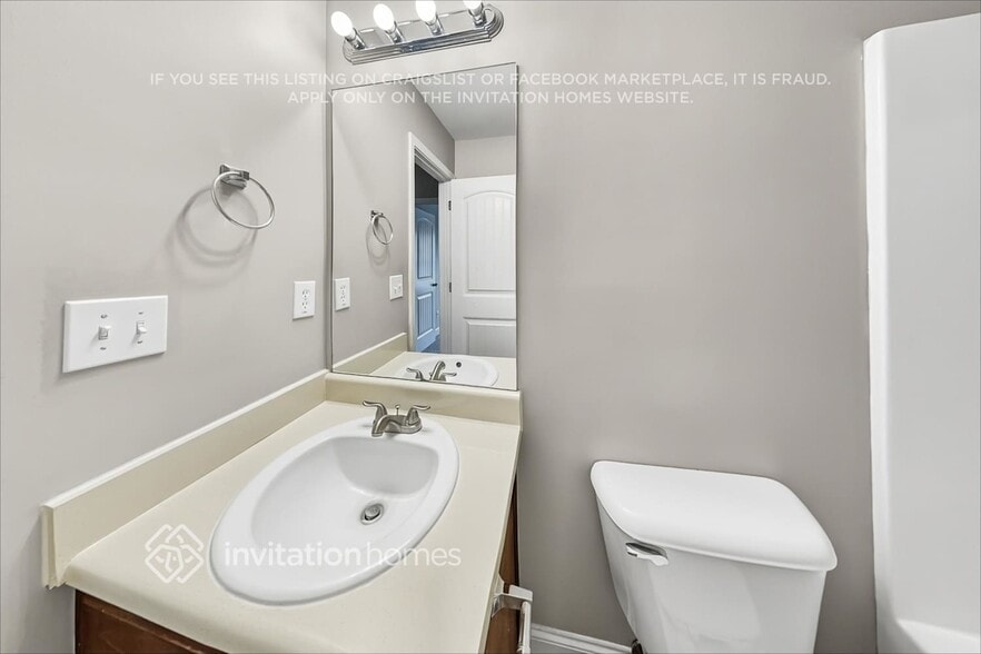 Building Photo - 154 Shoal Park Dr