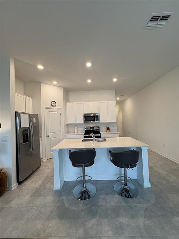 Building Photo - 748 Trotters Dr