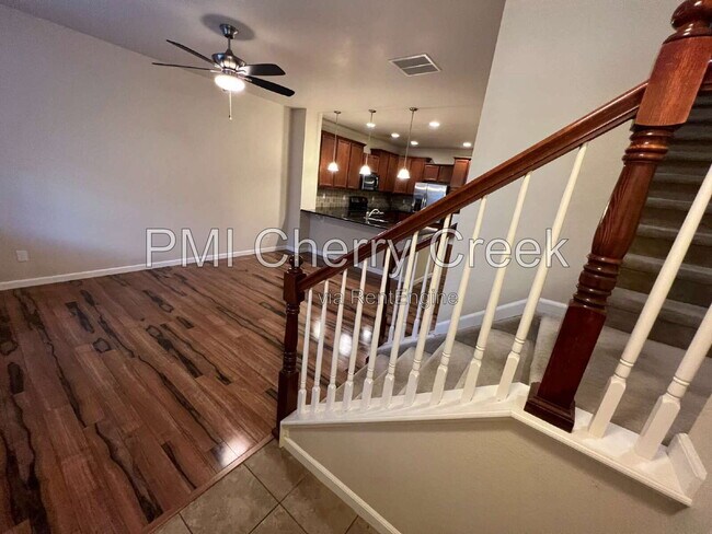 Building Photo - 8159 S Akron Ct
