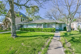 Building Photo - 4710 Wedgewood Dr
