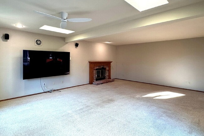 Building Photo - 12941 NE 71st St