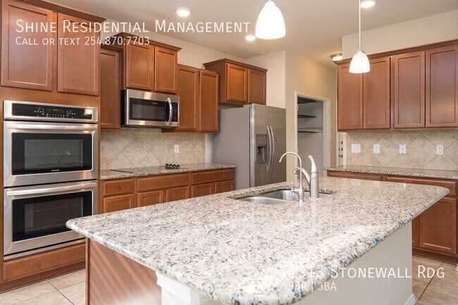 Building Photo - 1313 Stonewall Ridge