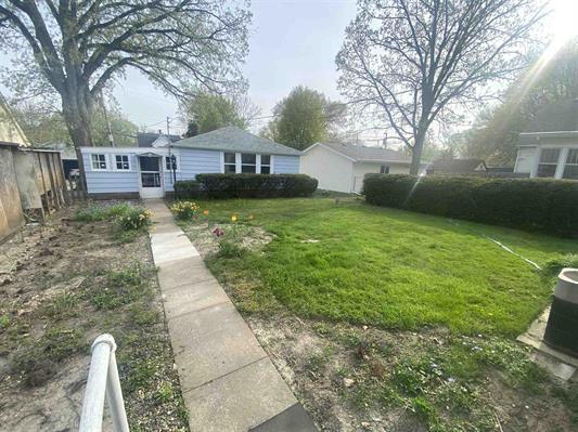 Building Photo - 2733 E 18th St