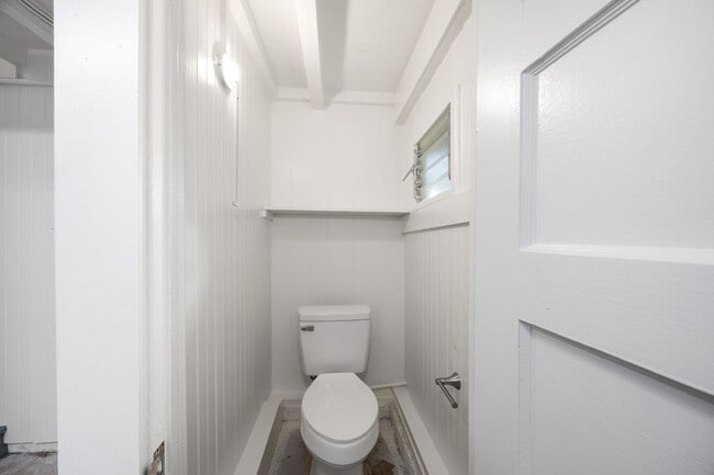 Building Photo - Newly Renovated Waialua Home on 1 Acre w/ Mountain Views – Pets Welcome