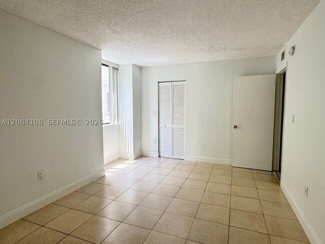 Building Photo - 8335 SW 152nd Ave