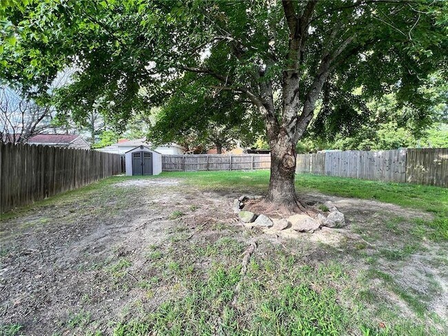 Building Photo - 1812 Kempsville Crossing Ln
