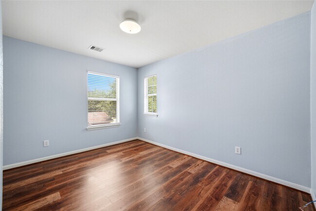 Building Photo - 8010 Singing Sonnet Ln