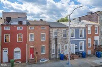Building Photo - 1123 W Lombard St