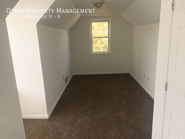 Building Photo - 2BR/1BA Sunny West Philly Apt with Washer/...