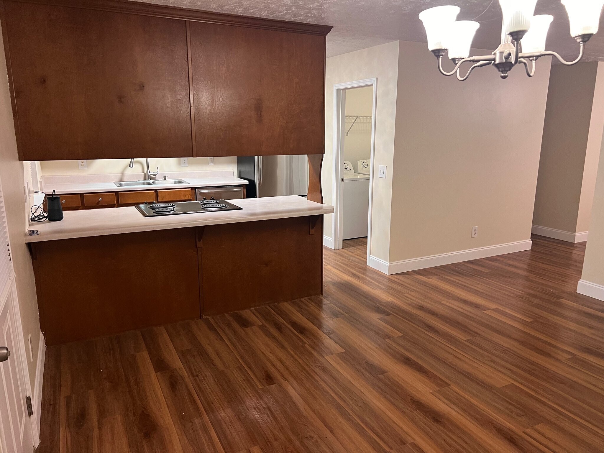 Building Photo - 5115 Twin Oaks Ln