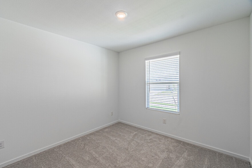 Bedroom1 - 1932 Ventasso Blvd
