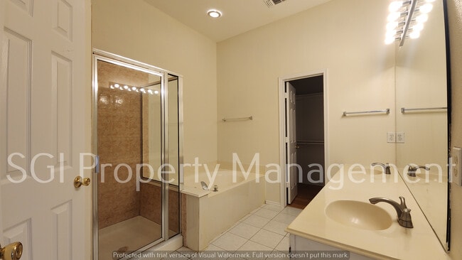 Building Photo - 205 Dorsett Ct