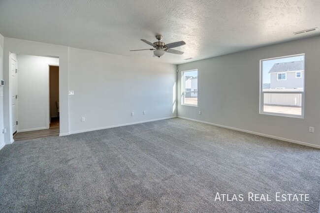 Building Photo - 12665 Lignite Dr