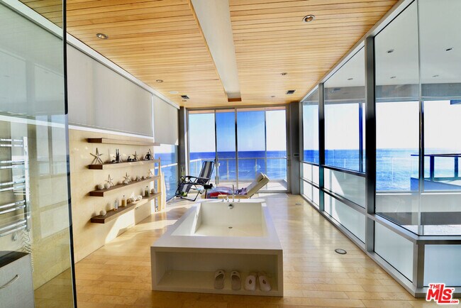 Building Photo - 24826 Malibu Rd