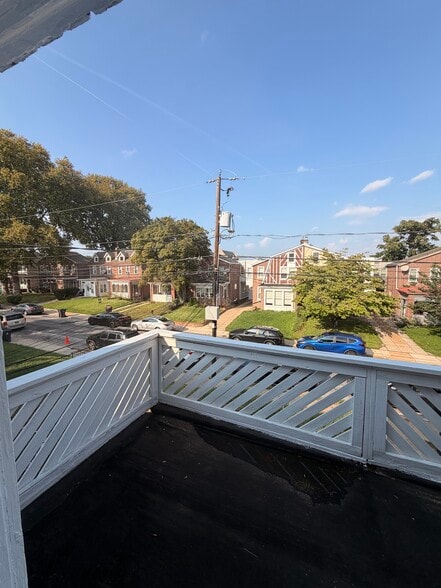 Building Photo - 204 W 35th St
