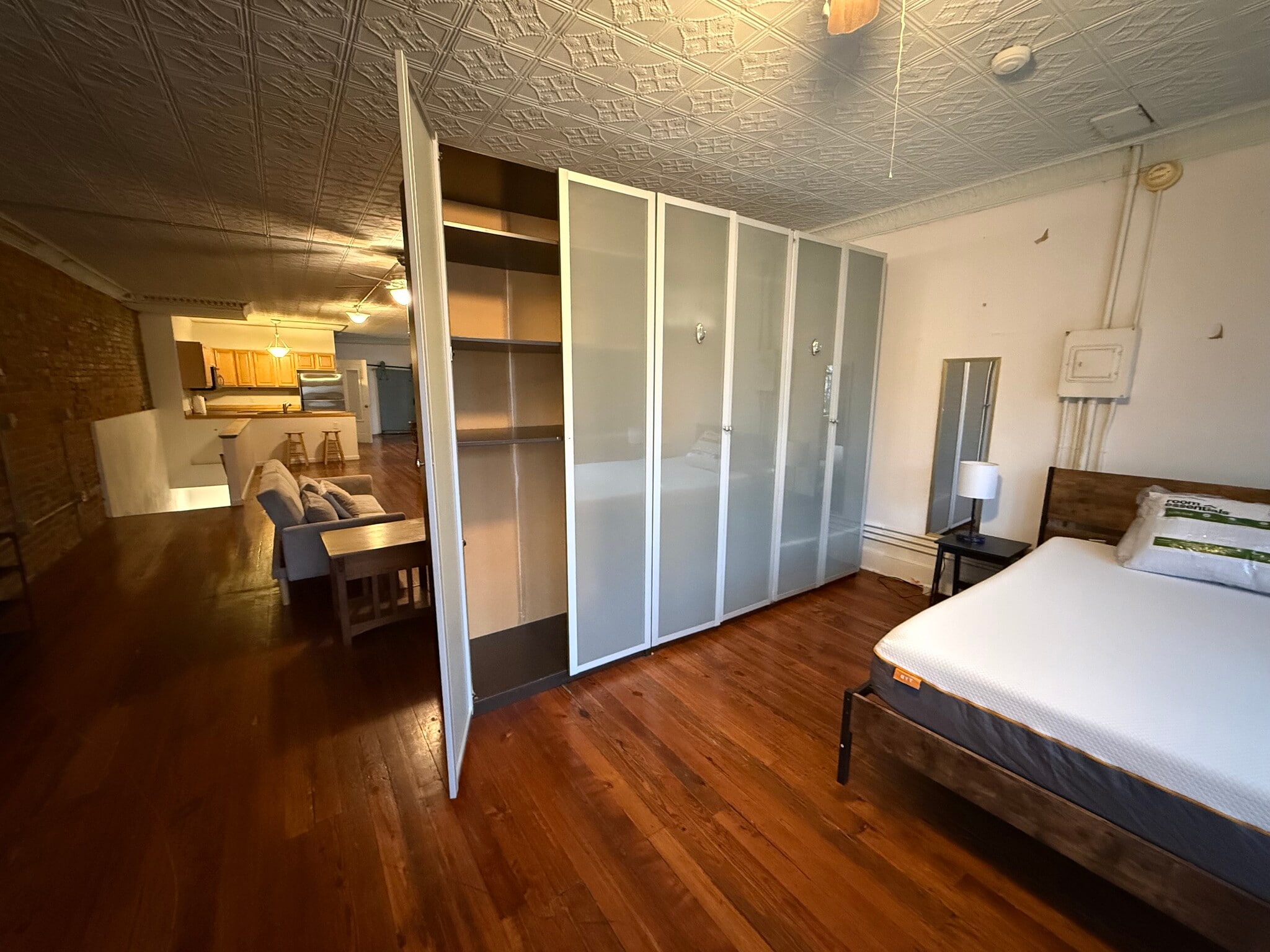 Building Photo - 27 Court St