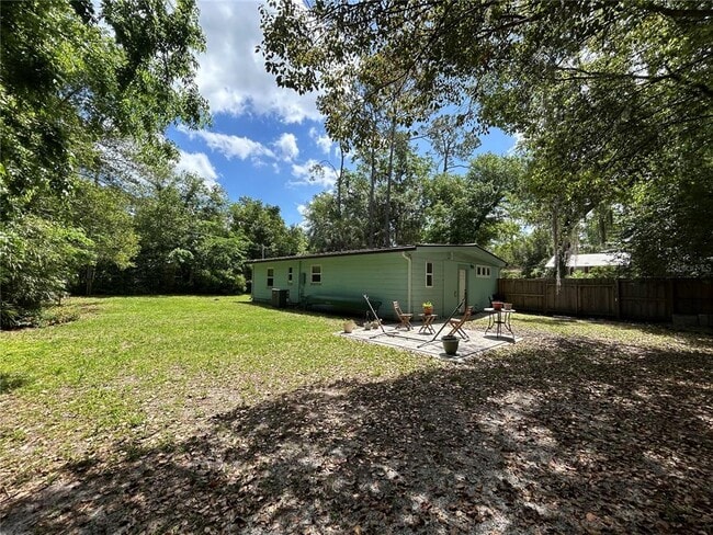 Building Photo - 816 NE 9th Ave