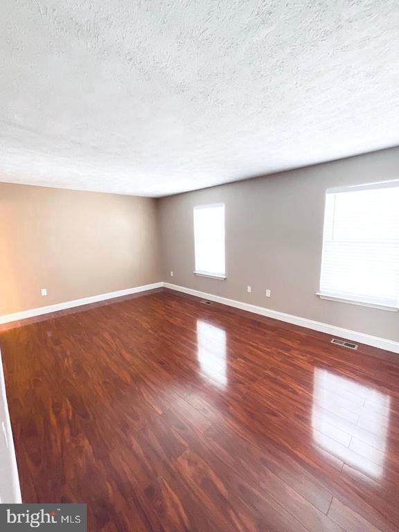 Building Photo - 404 Potomac Hills Dr