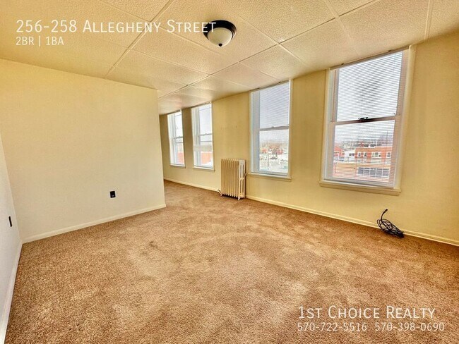 Building Photo - 2 bedroom apartment with HEAT INCLUDED!