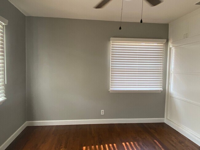 Building Photo - 3BD/2BA Beautiful Riverside Home!!