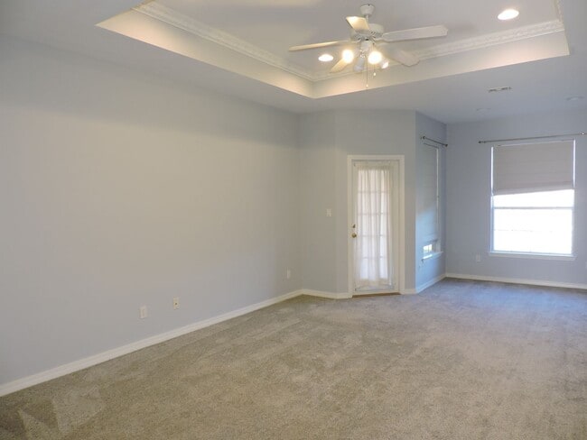Building Photo - Just minutes to NAS Pensacola & Perdido Key