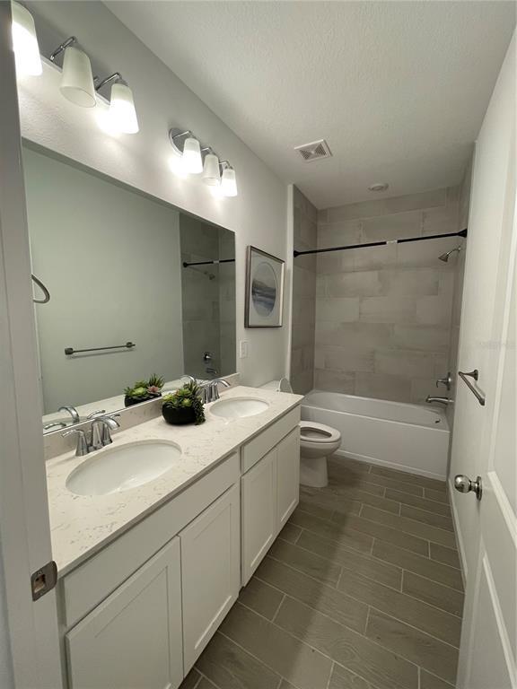 Building Photo - 1979 NW 44th Ct