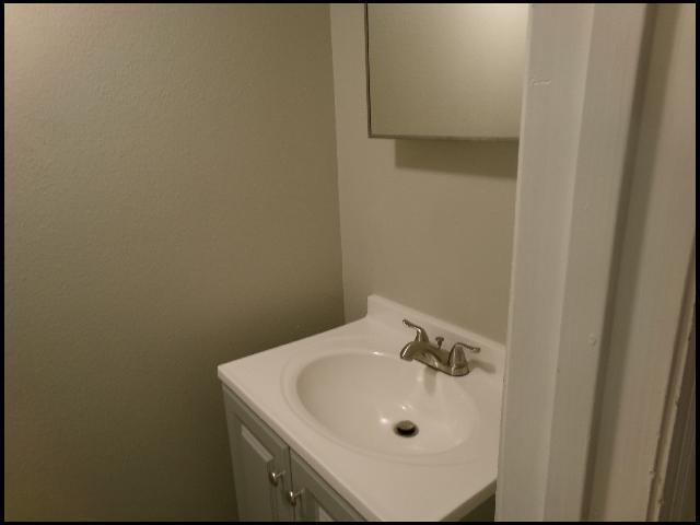 Building Photo - 101 Ellis Dr