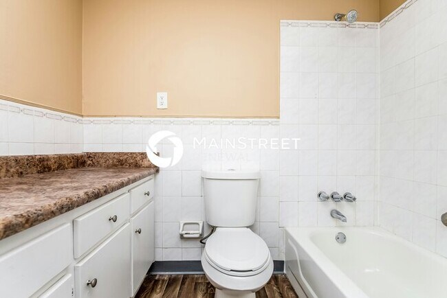 Building Photo - 4 Bedroom Pet-Friendly Home in McDonough, ...