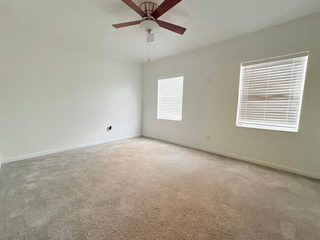 Building Photo - 2325 W Pensacola St