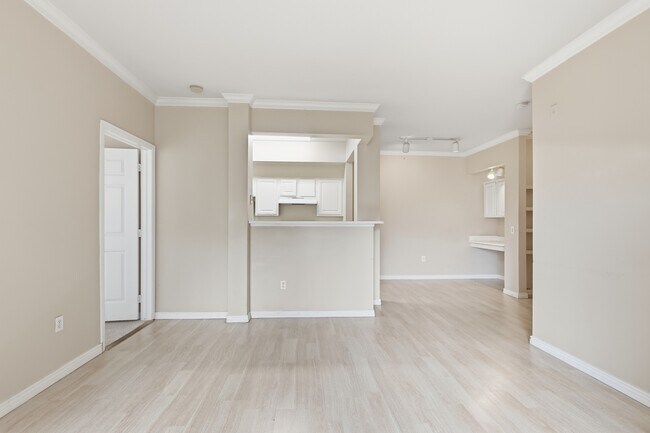 Building Photo - 7438 S Quail Cir