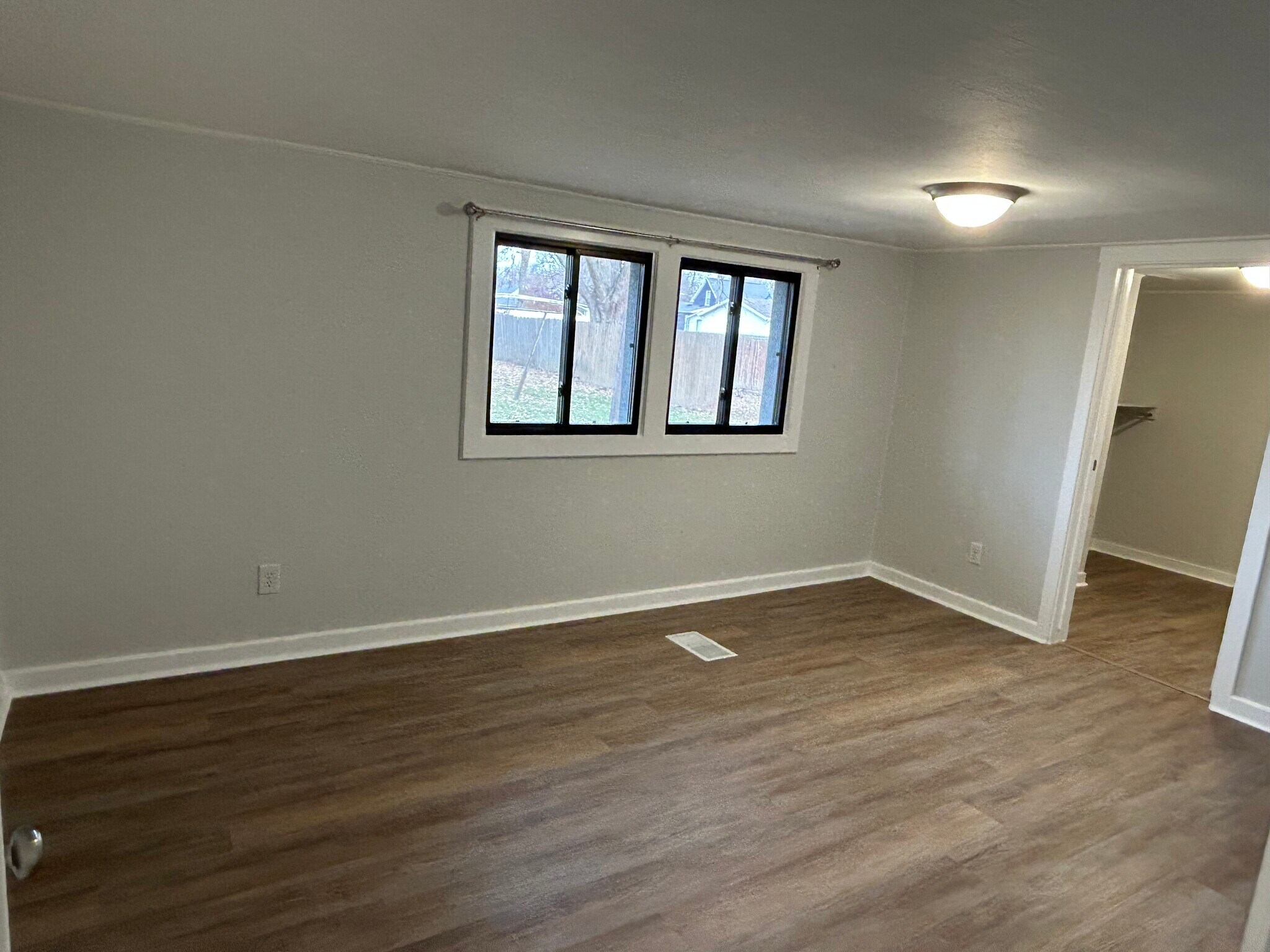 Building Photo - 810 Mc Connell St