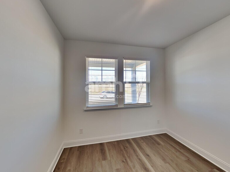 Building Photo - 119 Wendell K Rd