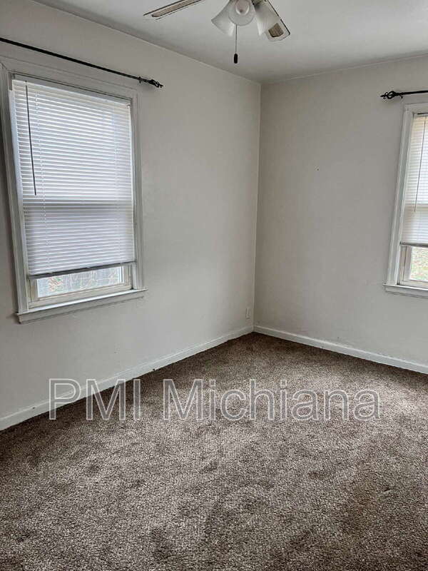 Building Photo - 19770 Kern Rd