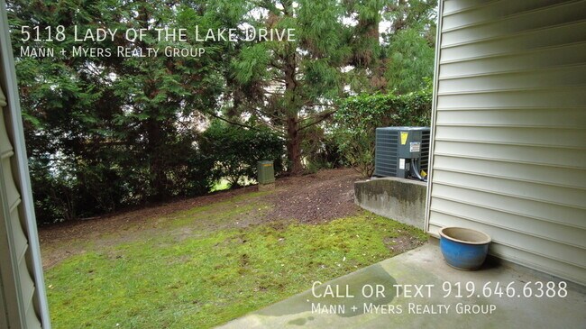 Building Photo - 5118 Lady of the Lake Dr