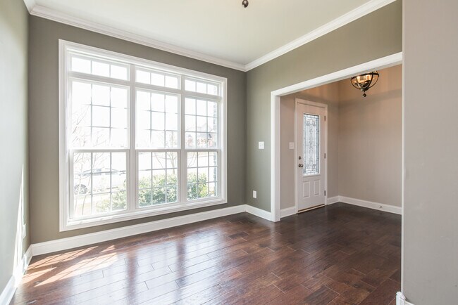 Building Photo - 2319 Patchen Wilkes Dr