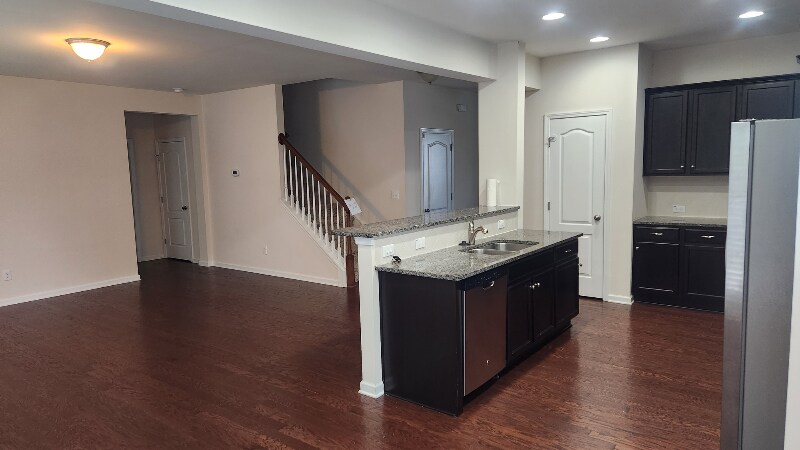 Building Photo - 113 Foxborough Ln