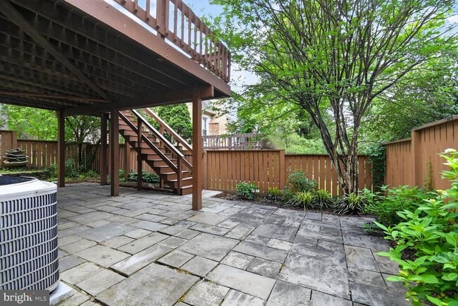 Building Photo - 7435 Crestberry Ln
