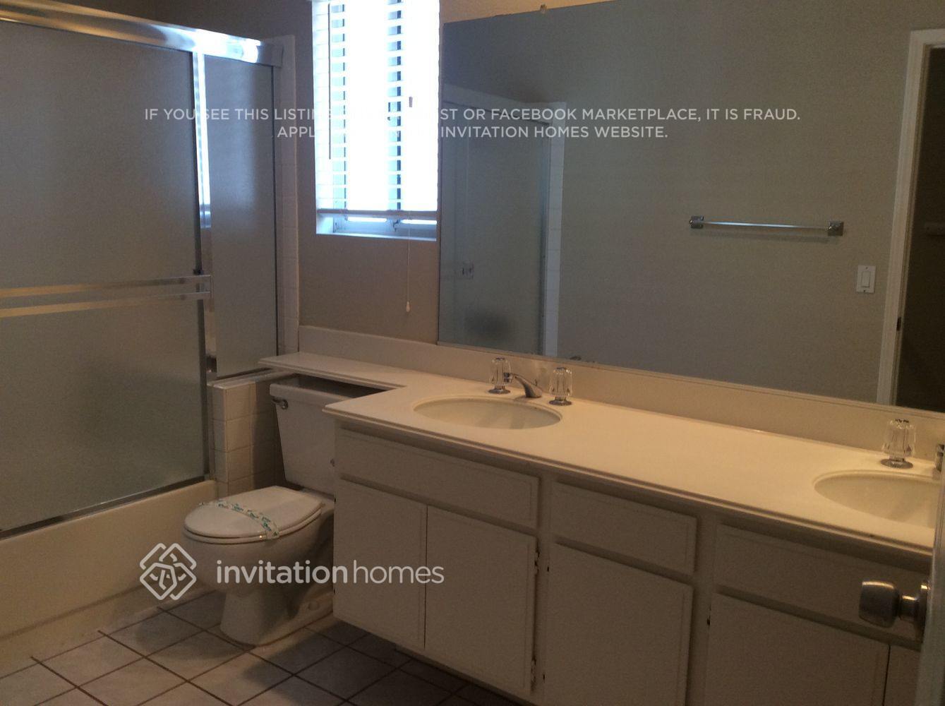 Building Photo - 12420 Alderglen St