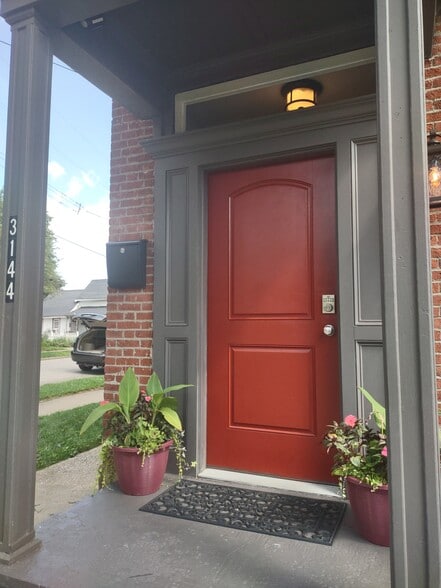 Building Photo - 3144 Woodbine Ave