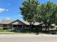 Building Photo - Updated Ranch with 2 Bedrooms, 1 Bath, and 1-Car Attached Garage in Troy, Ohio - Your Perfect Hom...