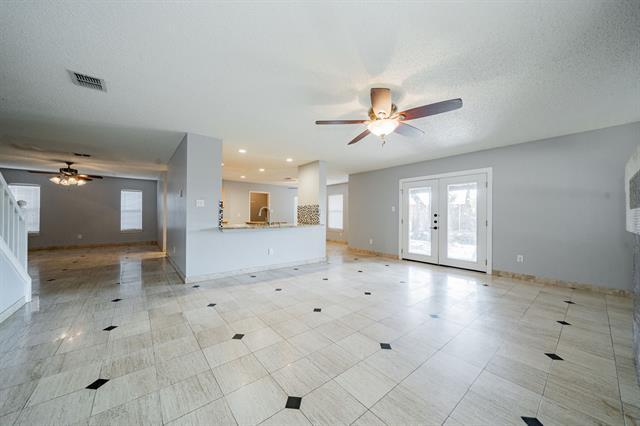 Building Photo - 2001 Barton Springs Dr