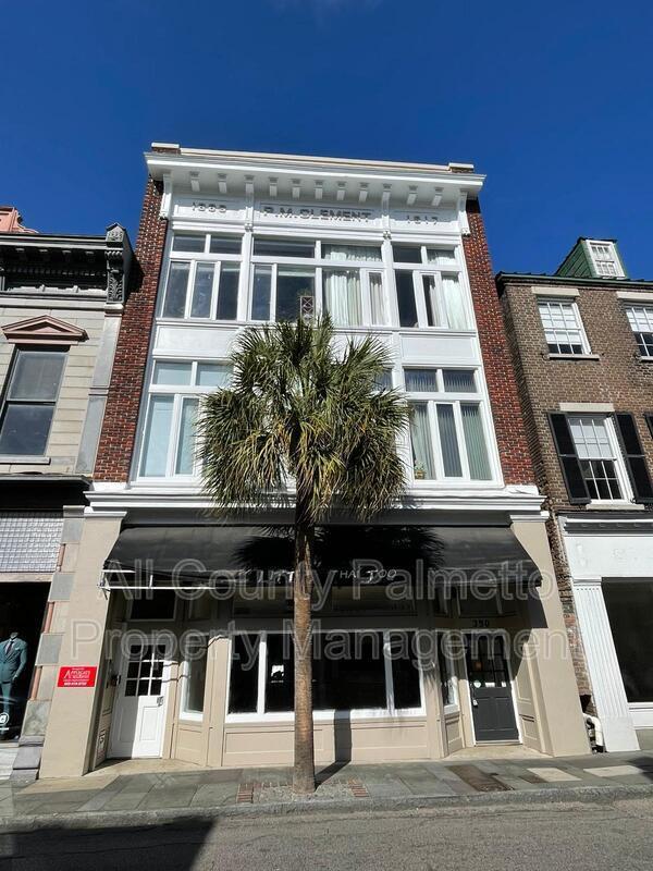 Building Photo - 350 King Street