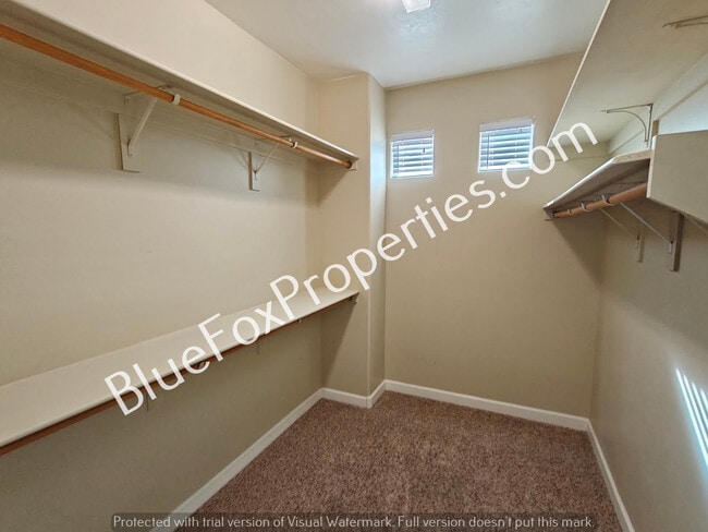 Building Photo - 8545 N Gaetano Loop