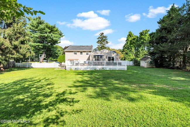 Building Photo - 55 S Lake Dr