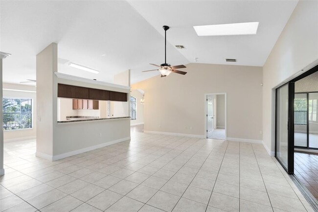 Building Photo - 4924 Raylene Way