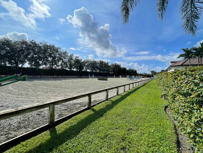Building Photo - 14372 Equestrian Way