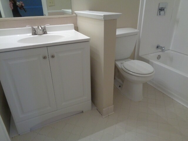 Building Photo - 3831 Innsbrook Dr