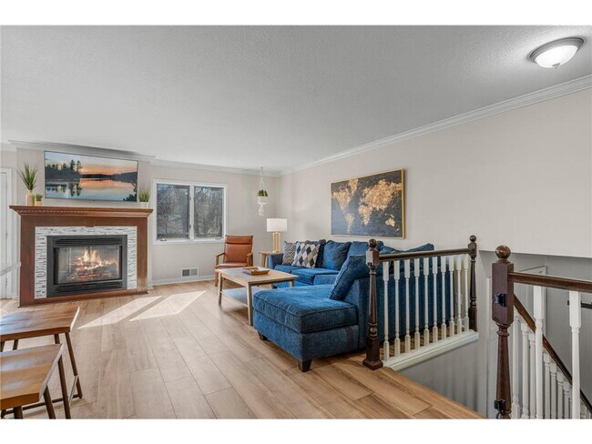 Building Photo - 540 Orchid Ln N