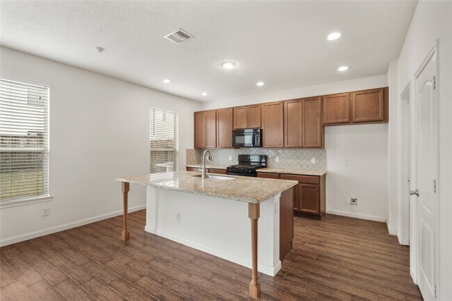 Building Photo - 22207 Woodseem Ct